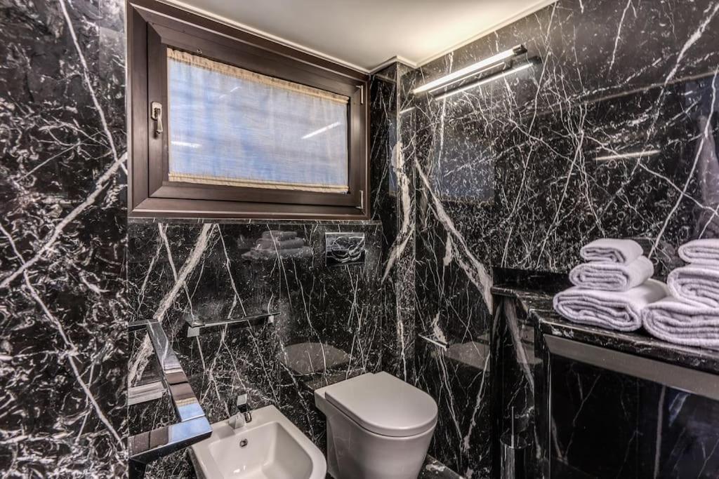 Апартаменты Domus Mondrian Luxury House Рим Экстерьер фото