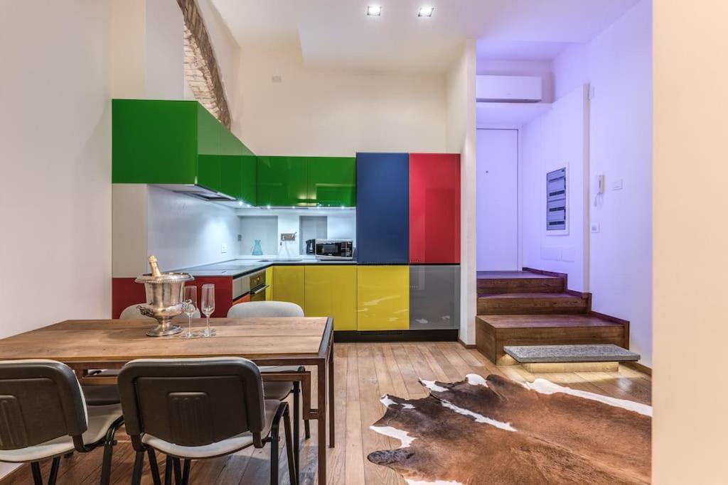 Апартаменты Domus Mondrian Luxury House Рим Экстерьер фото