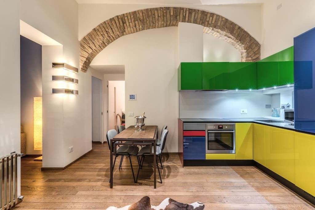 Апартаменты Domus Mondrian Luxury House Рим Экстерьер фото